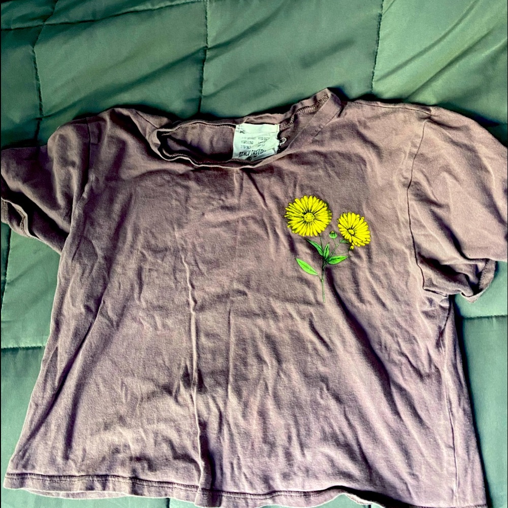 French Pastry - T-Shirt w/ Flower design